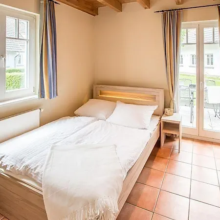 Holiday home Ferienpark-seepferdchen-ferienhaus-darss-we-9a *